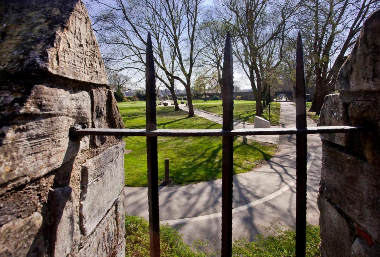 The Davey Tower, Medieval Riverside House Γιορκ Εξωτερικό φωτογραφία
